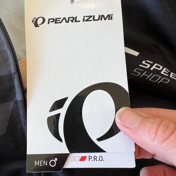Pearl Izumi Men’s softshell cycling jacket *New With Tags* - Picture 3 of 4
